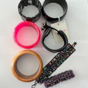 Lot of 7 Bracelets
